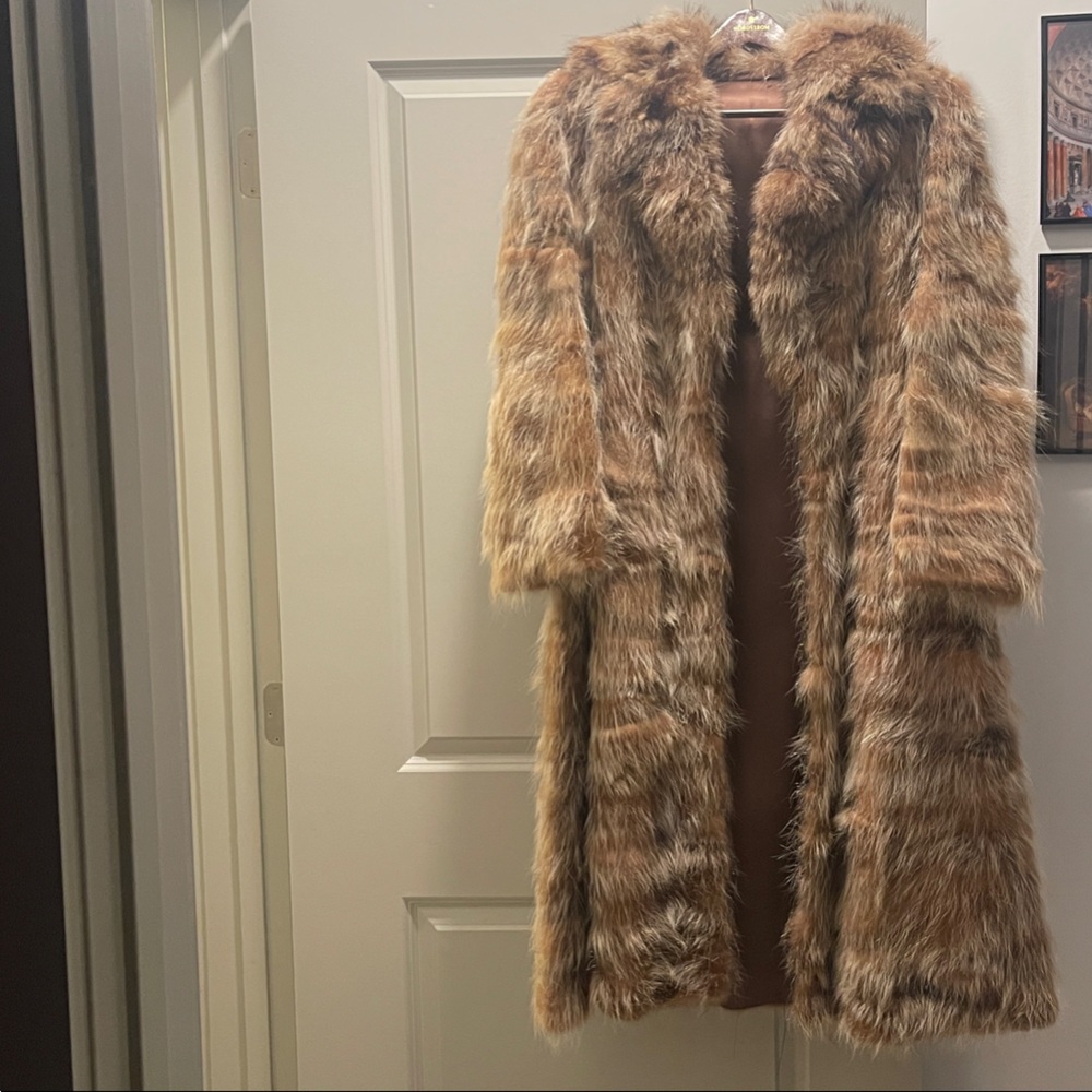 Elegant Tan Fur coat